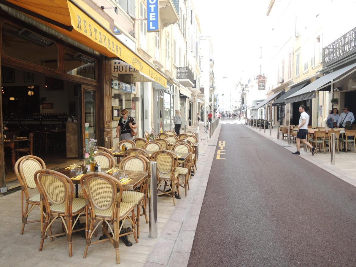 Totolulu Cannes Blue Corner 外观 照片
